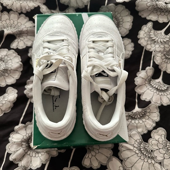 Puma Cali White size 9.5w - Picture 4 of 5